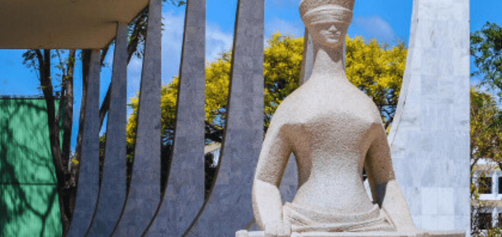 Advogada_Trabalhista_Karen_Kehl_Direito_Trabalhista_Florianópolis